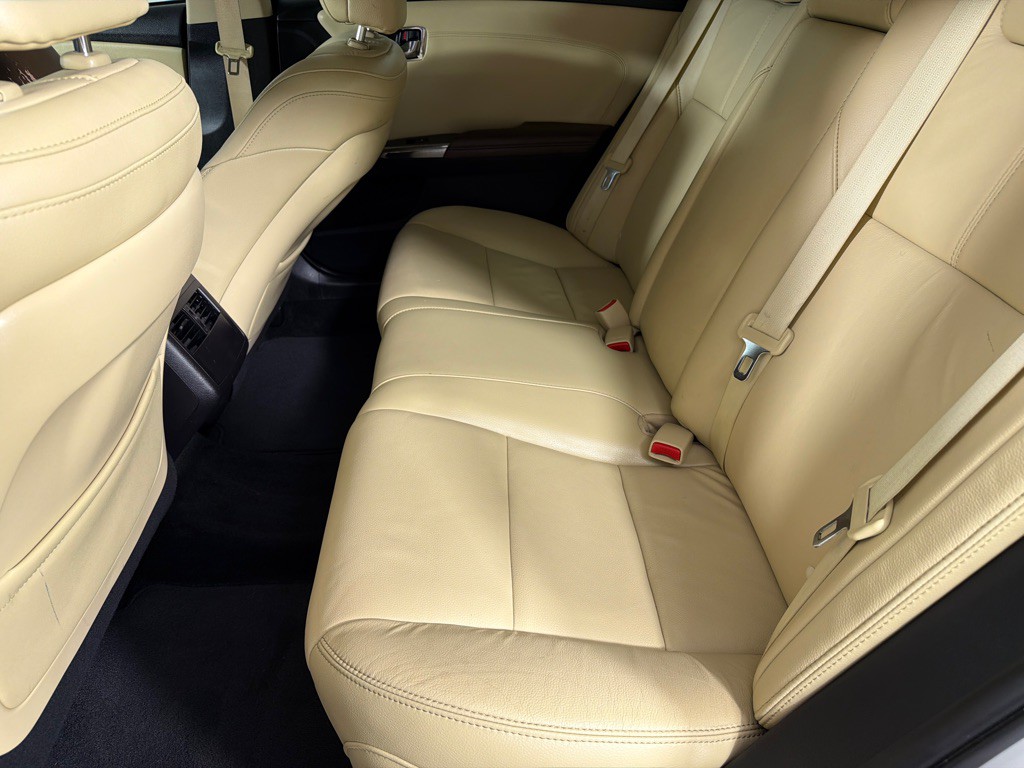 2016 Toyota Avalon Image 20