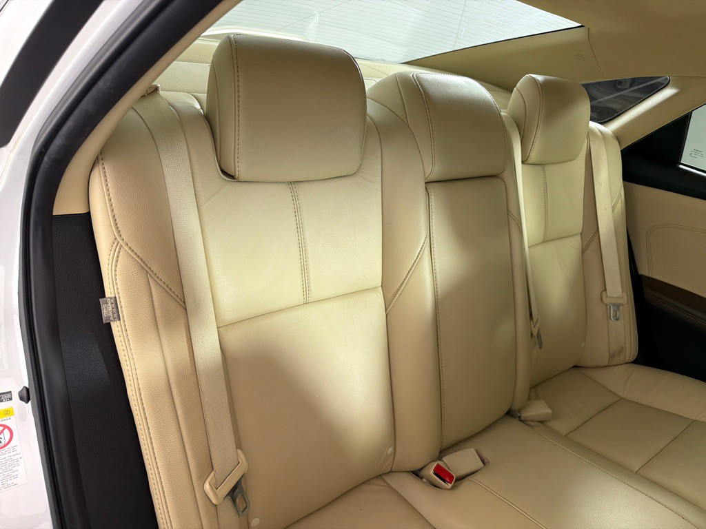 2016 Toyota Avalon Image 23