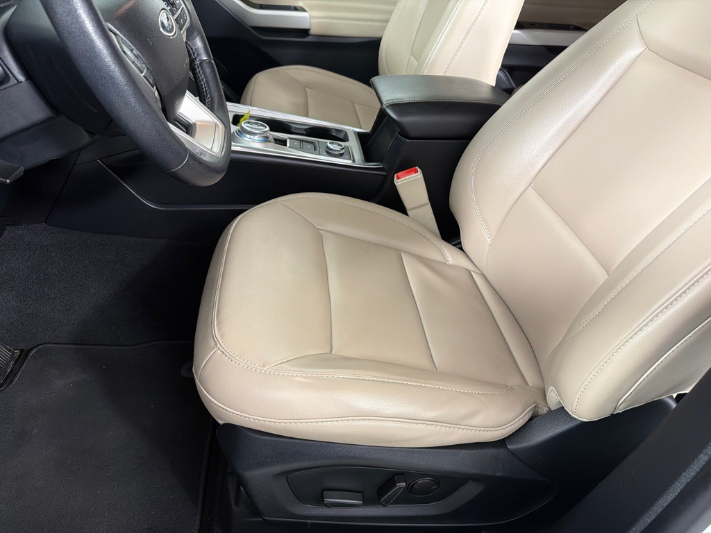 2022 Ford Explorer Image 10
