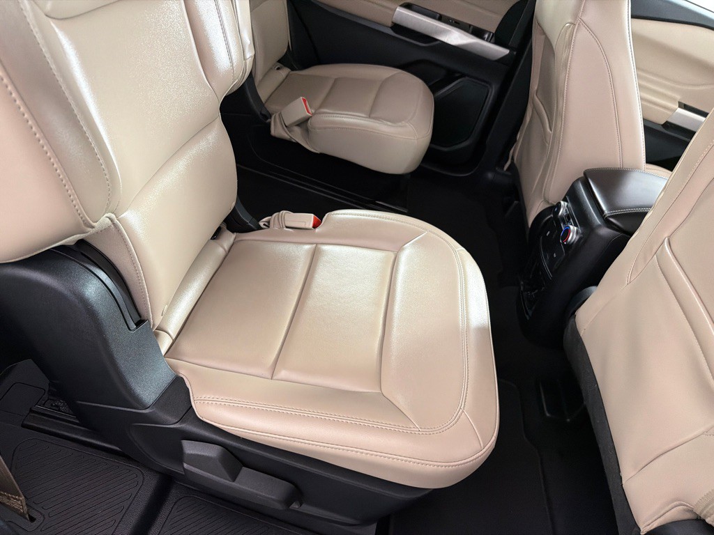 2022 Ford Explorer Image 21