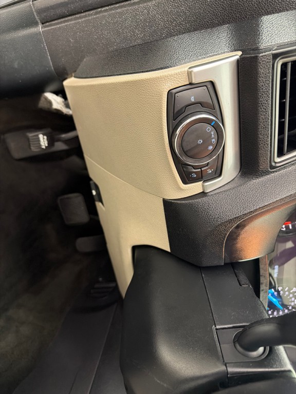 2018 Ford Explorer Image 14