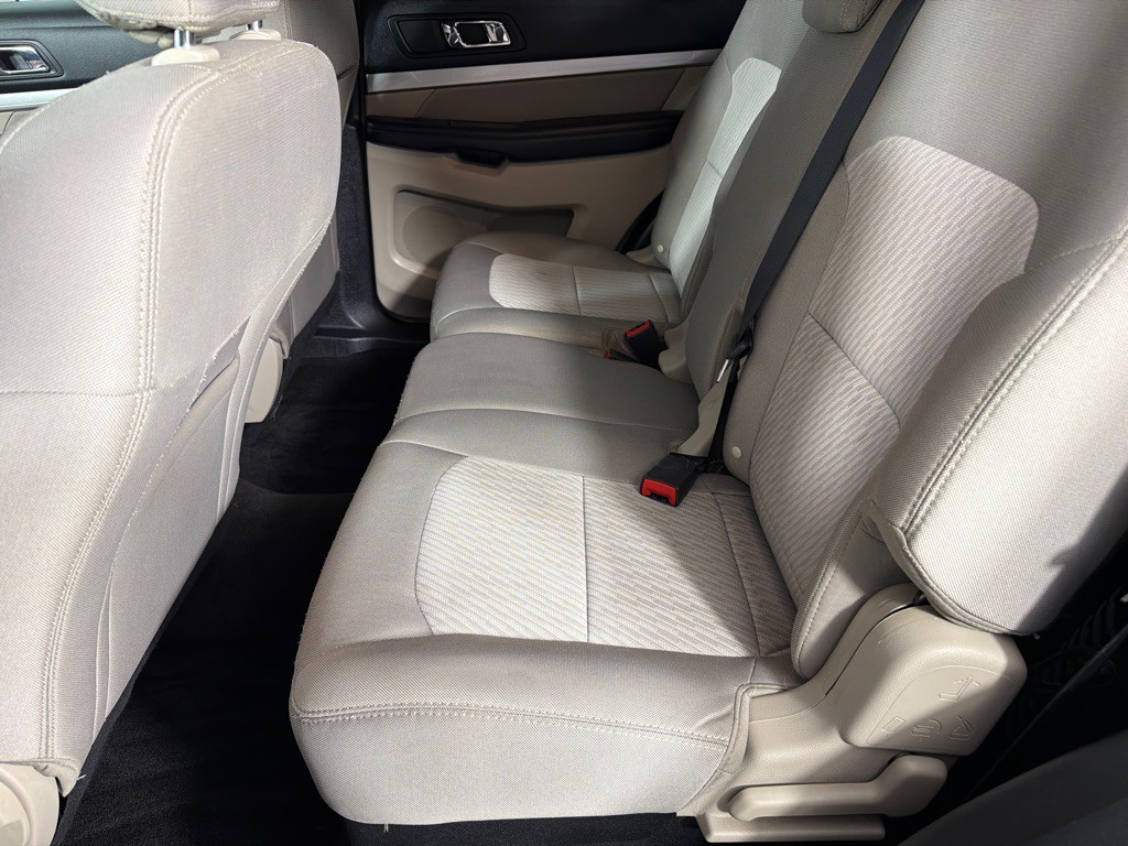 2018 Ford Explorer Image 18