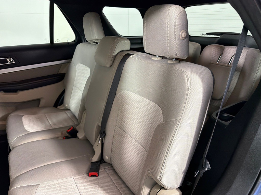 2018 Ford Explorer Image 19