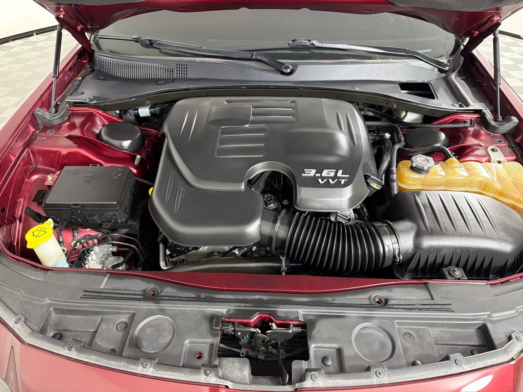 2019 Chrysler 300 Image 18