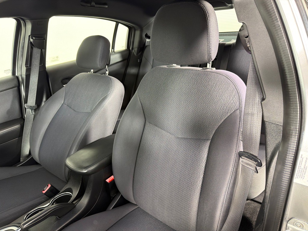 2013 Chrysler 200 Image 13
