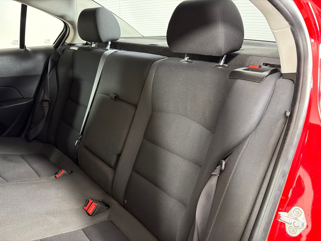 2016 Chevrolet Cruze Image 18