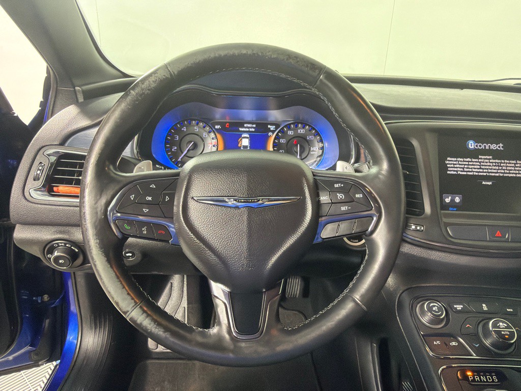 2015 Chrysler 200 Image 14