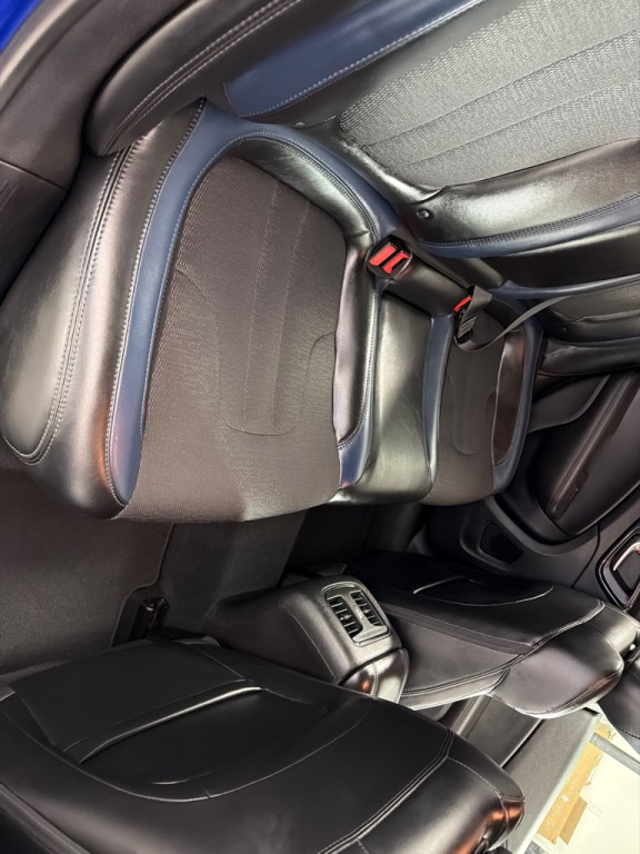 2015 Chrysler 200 Image 21