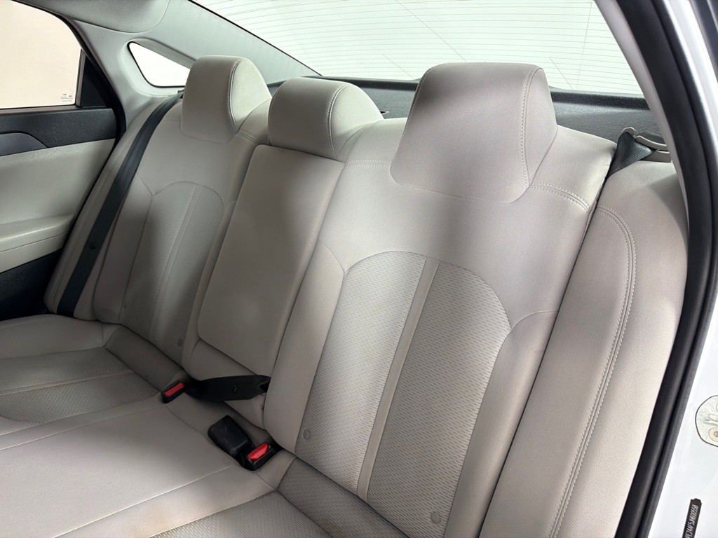 2018 Hyundai Sonata Image 18