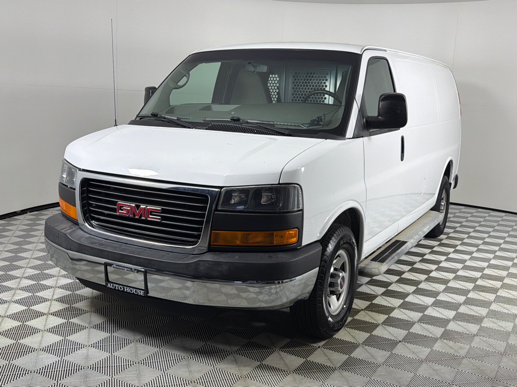 2015 GMC Savana Image 7