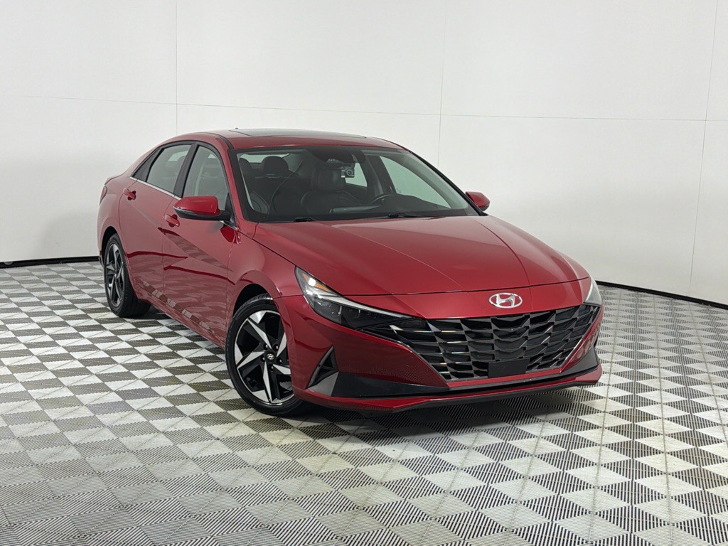 2023 Hyundai Elantra Image 2