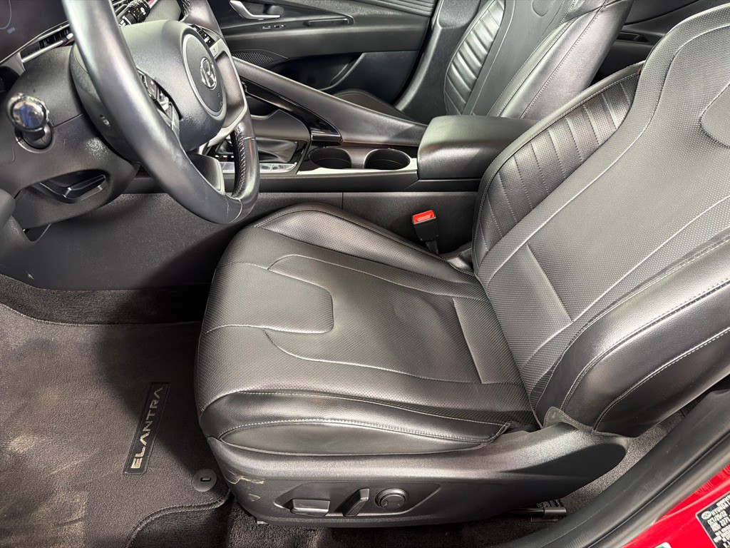 2023 Hyundai Elantra Image 9