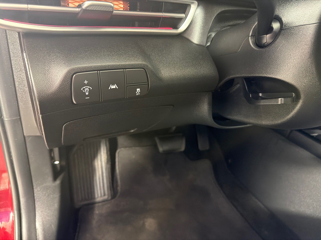 2023 Hyundai Elantra Image 12