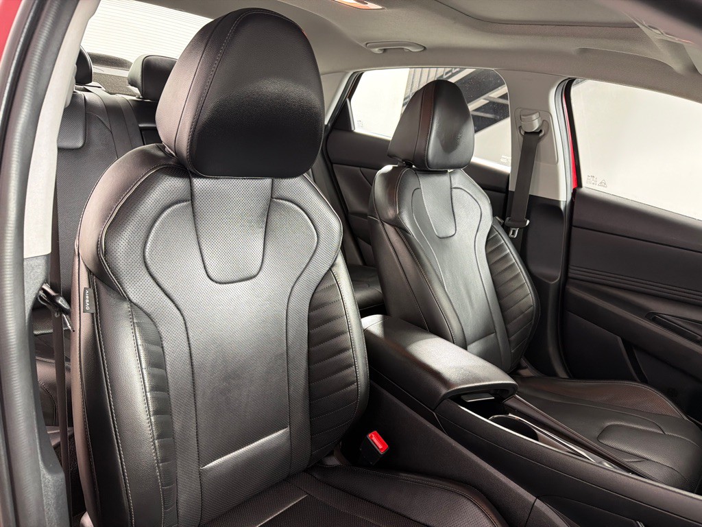 2023 Hyundai Elantra Image 22