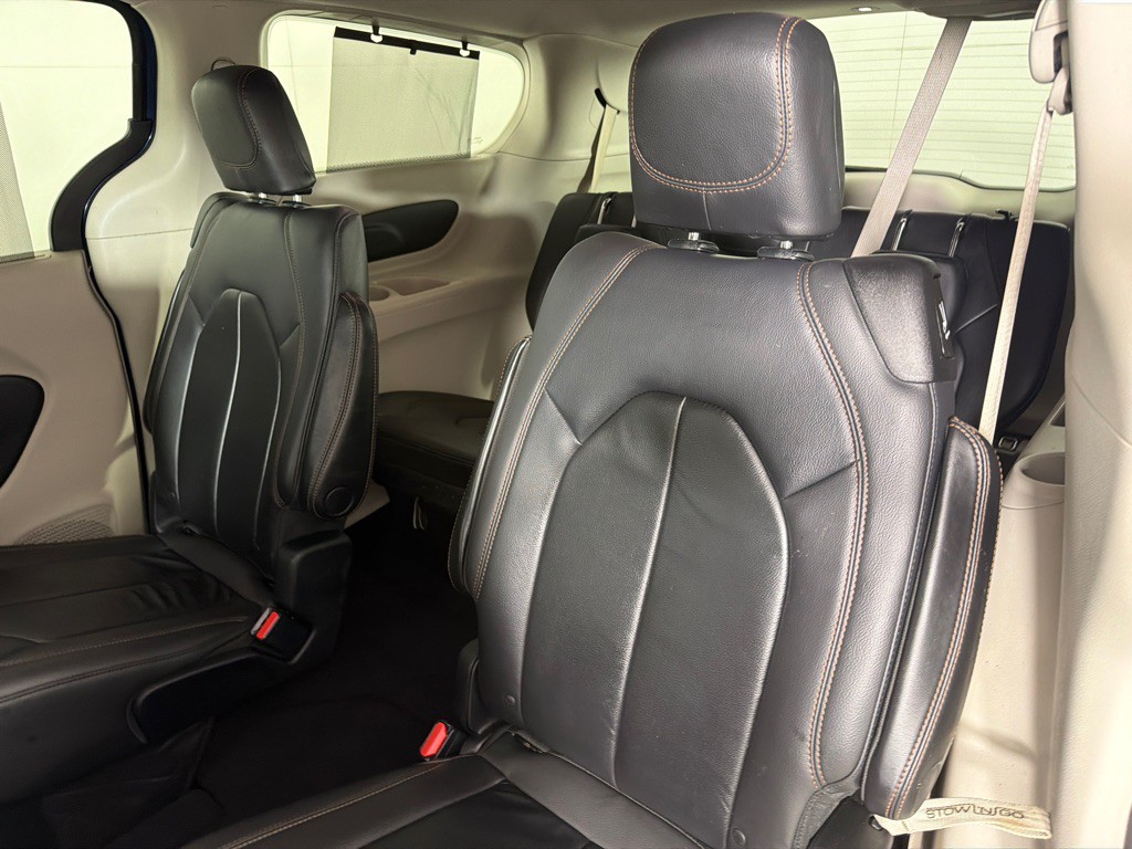2017 Chrysler Pacifica Image 19