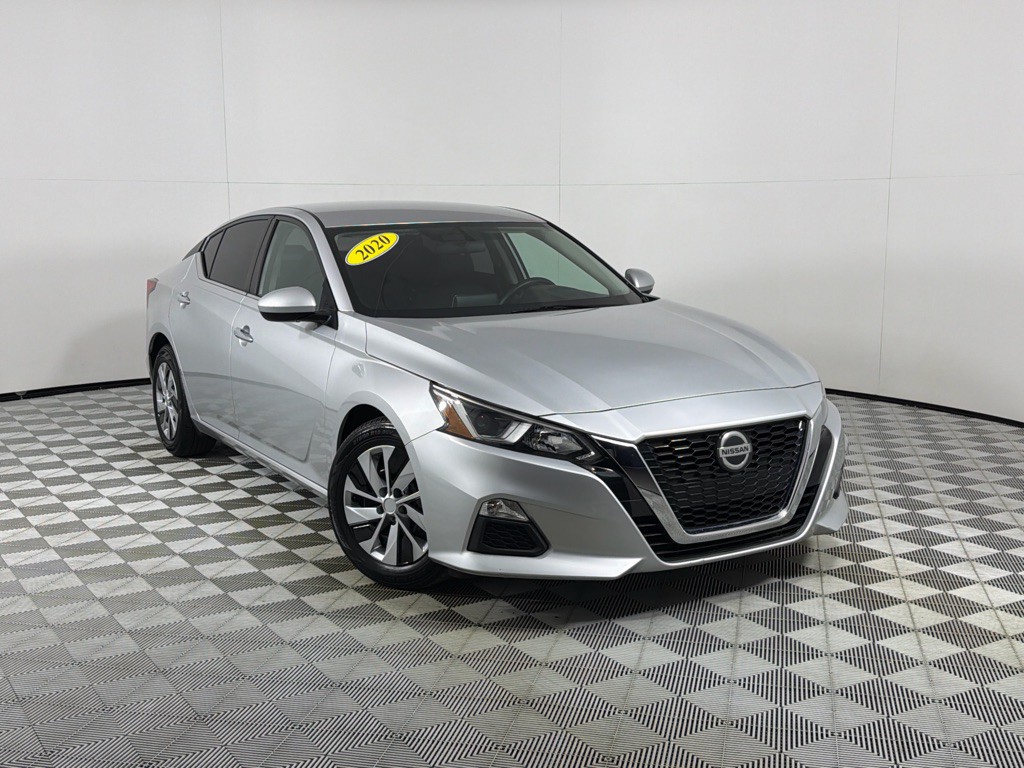 2020 Nissan Altima Image 2