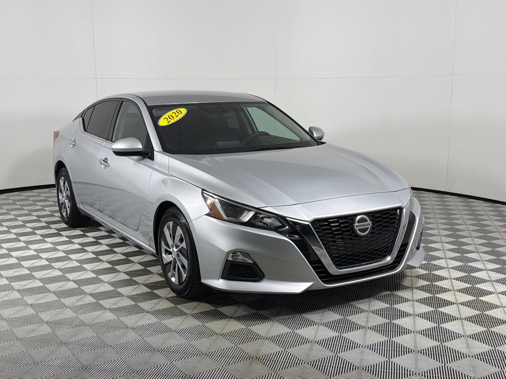 2020 Nissan Altima Image 3