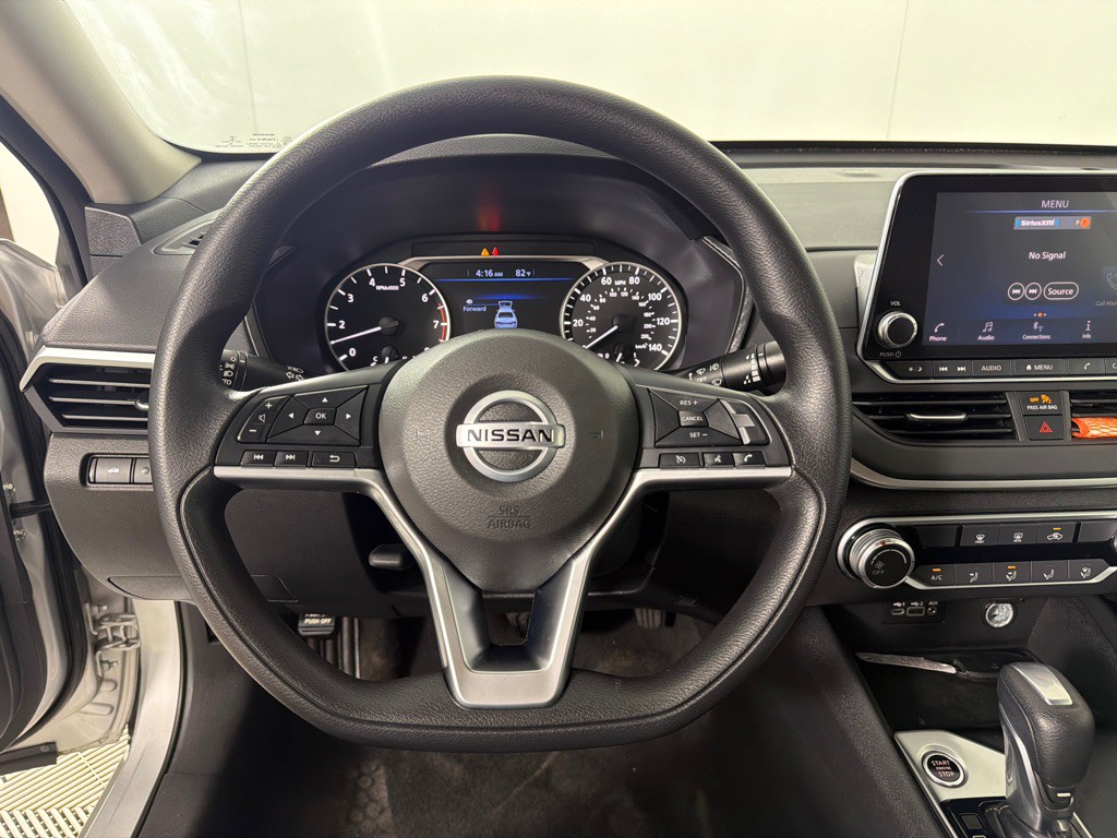 2020 Nissan Altima Image 13