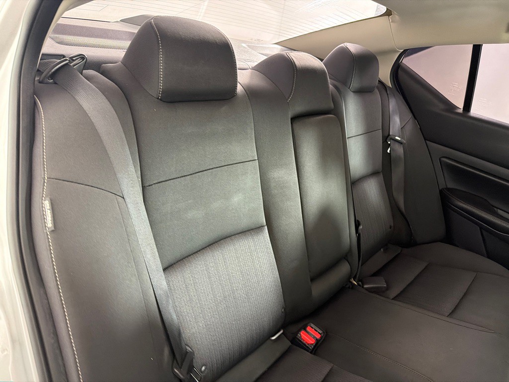 2020 Nissan Altima Image 20