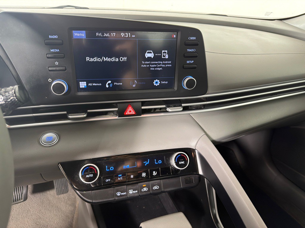 2022 Hyundai Elantra Image 14