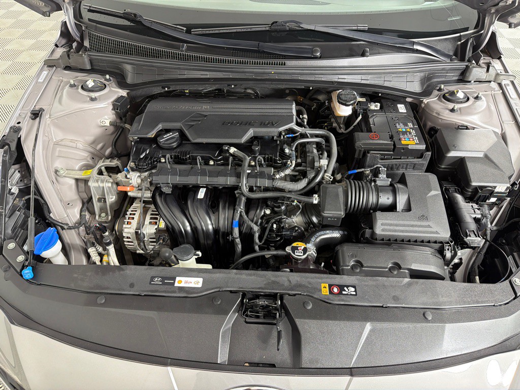 2022 Hyundai Elantra Image 23