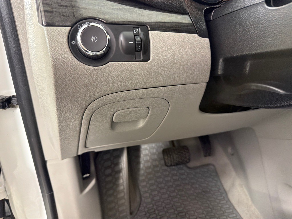 2013 Buick Enclave Image 12