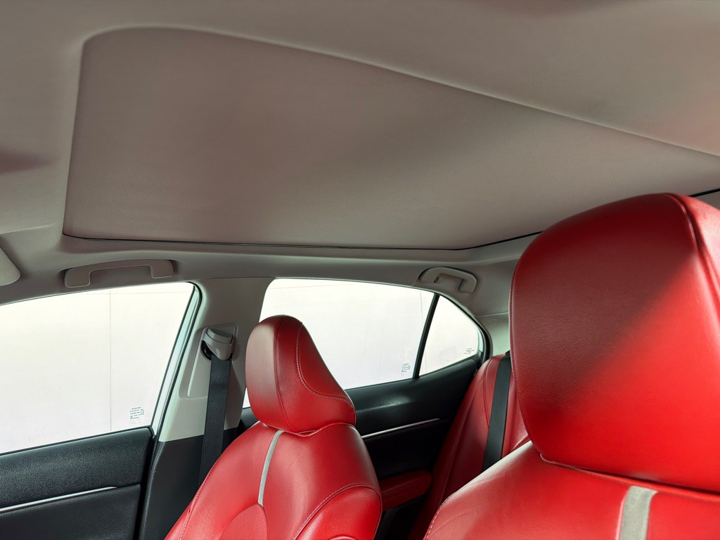 2020 Toyota Camry Image 13
