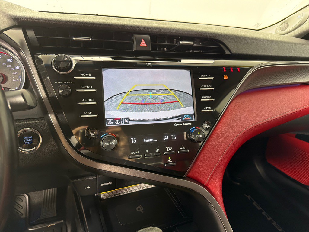 2020 Toyota Camry Image 17