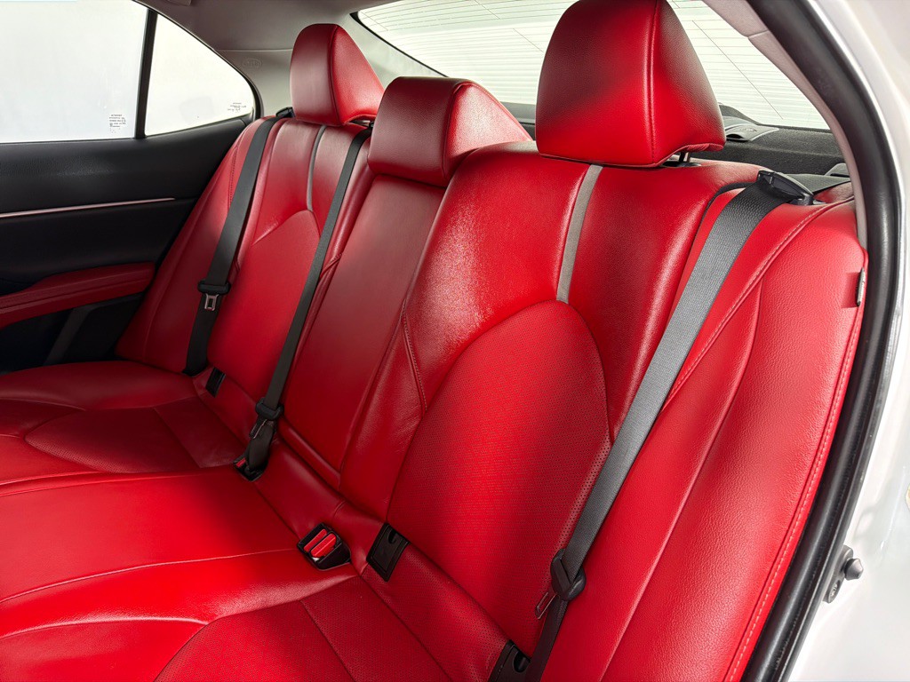 2020 Toyota Camry Image 20
