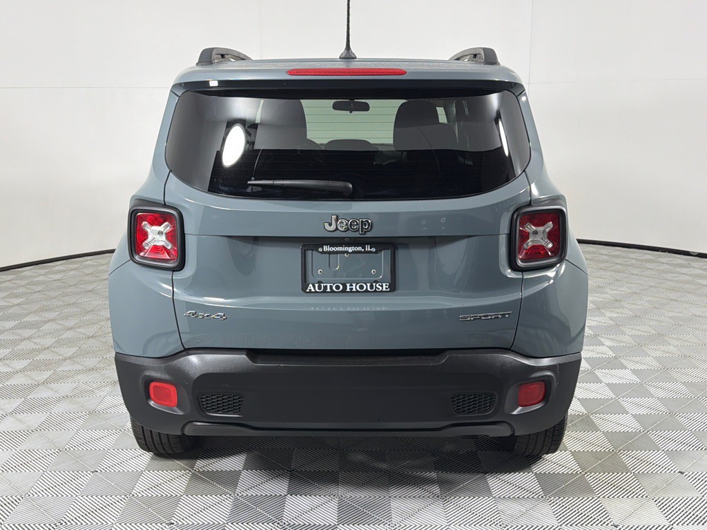 2017 Jeep Renegade Image 6