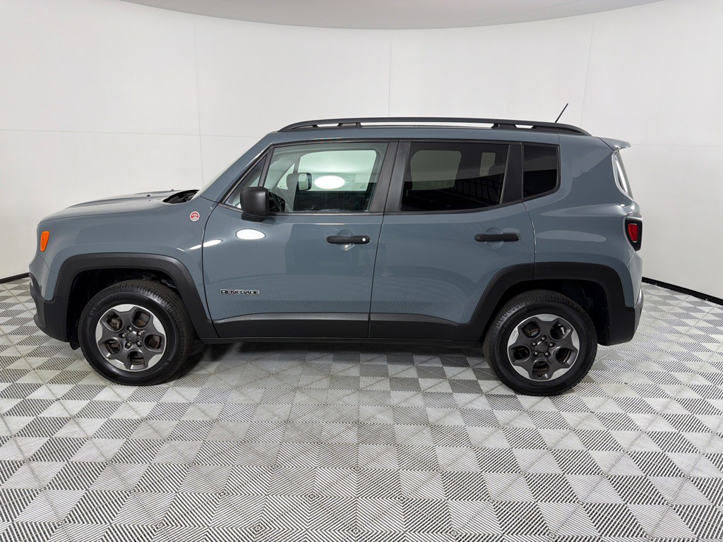 2017 Jeep Renegade Image 8