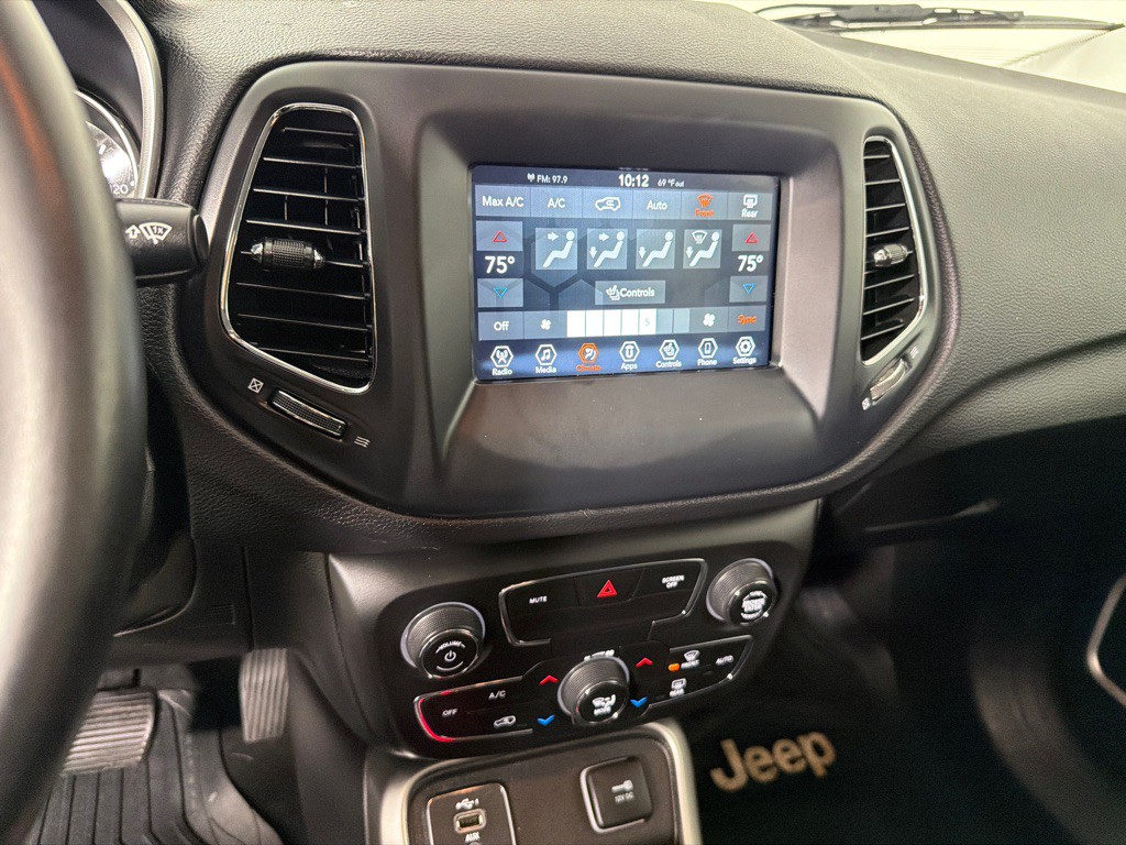 2020 Jeep Compass Image 16