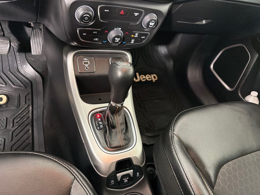 2020 Jeep Compass Image 19