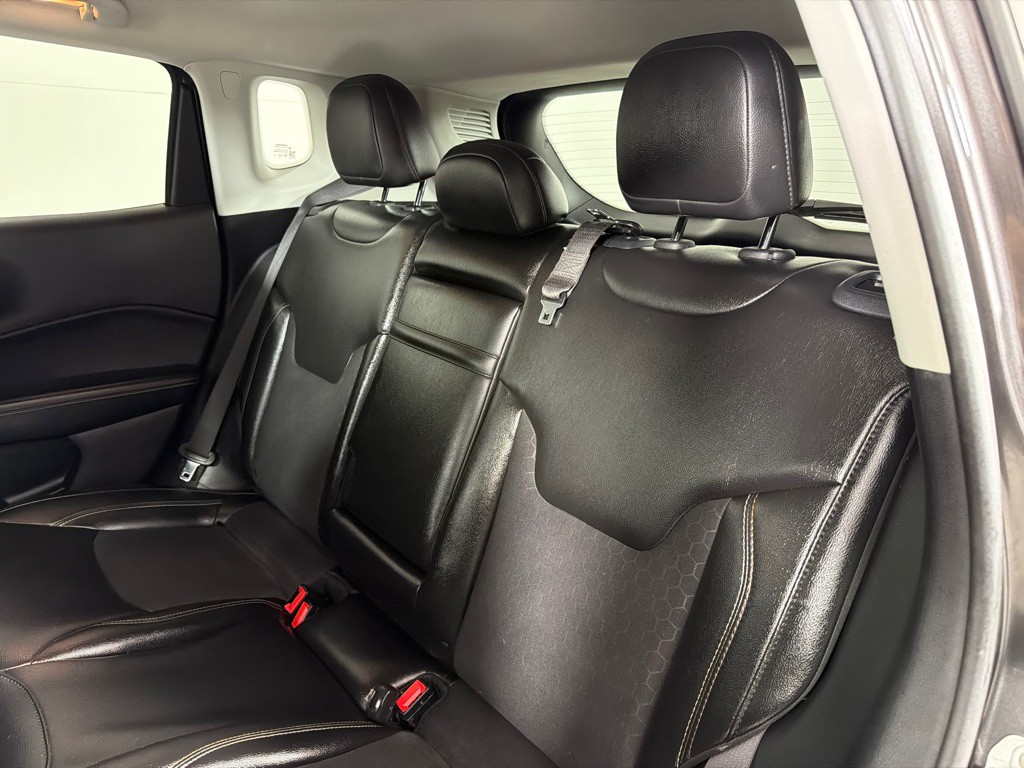 2020 Jeep Compass Image 21