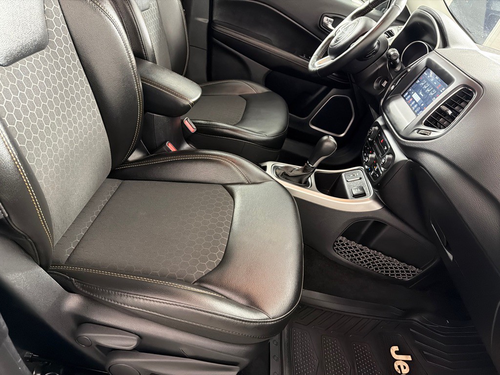 2020 Jeep Compass Image 25