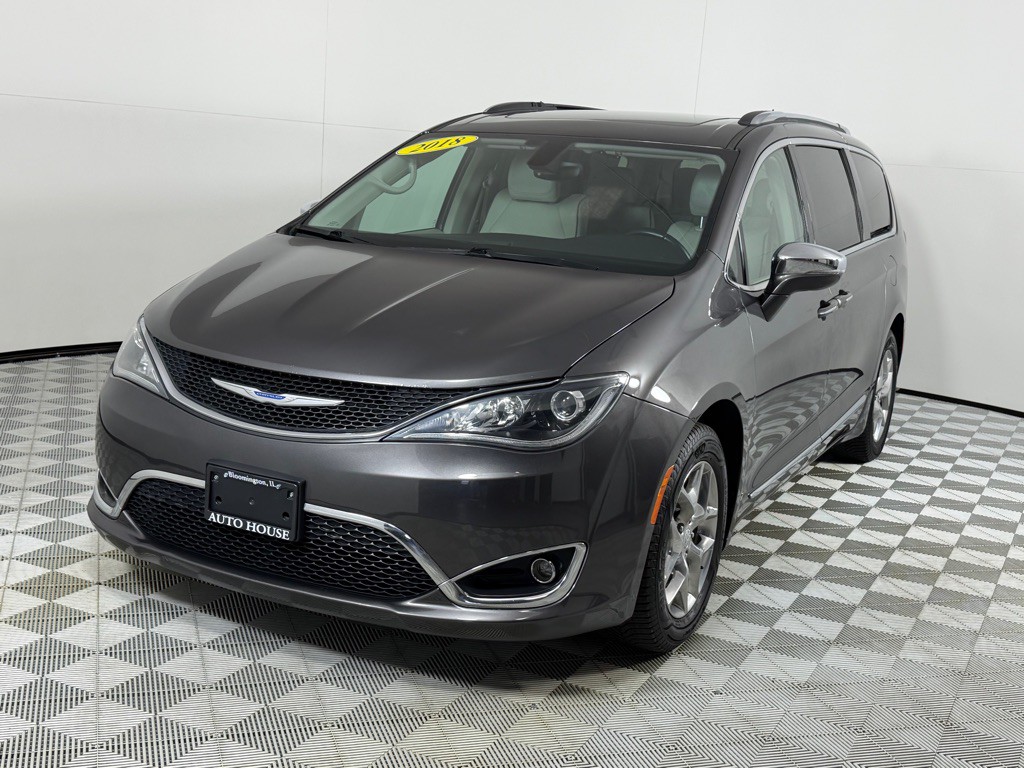 2018 Chrysler Pacifica Image 8
