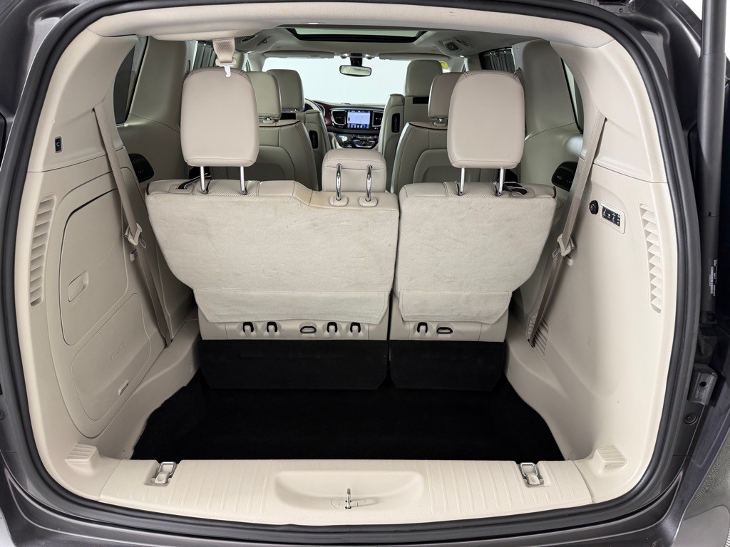 2018 Chrysler Pacifica Image 21
