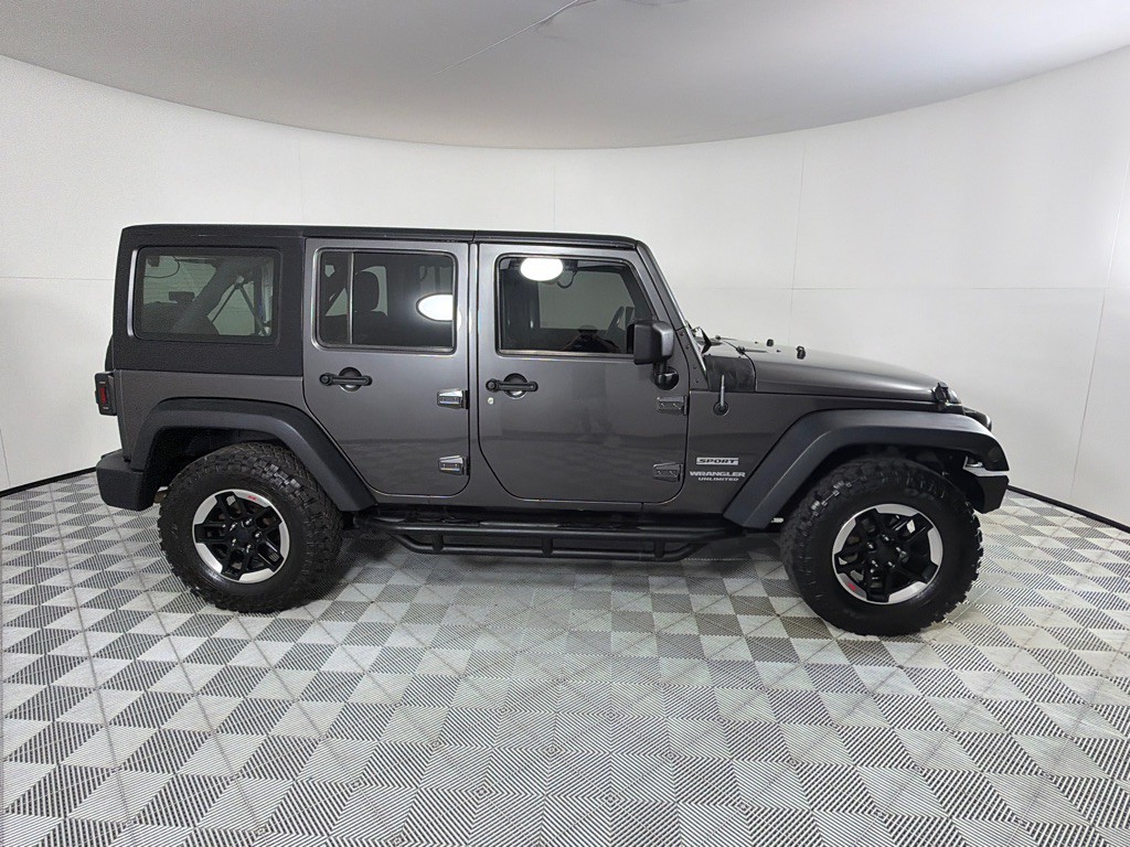 2014 Jeep Wrangler Unlimited Image 4