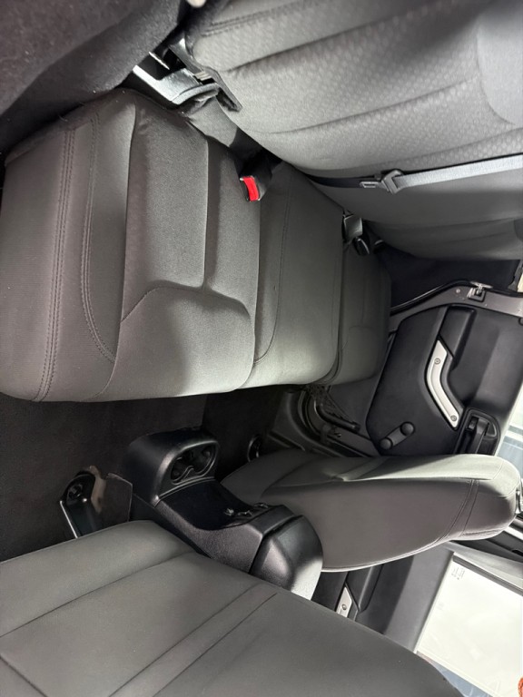 2014 Jeep Wrangler Unlimited Image 20