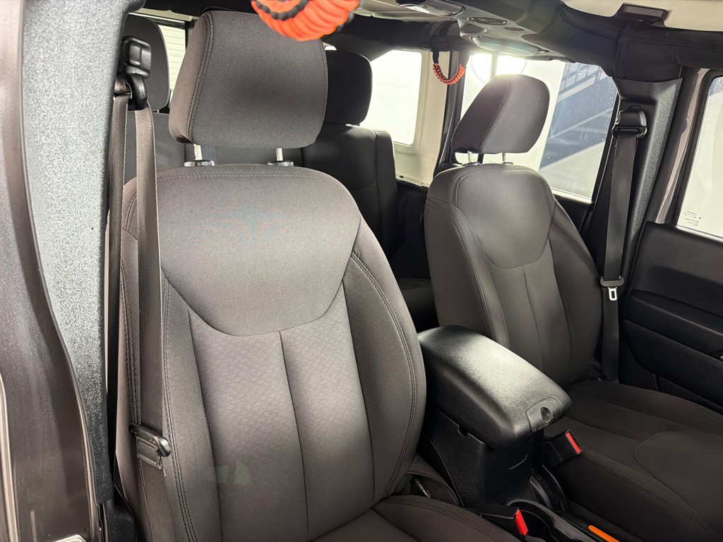 2014 Jeep Wrangler Unlimited Image 23