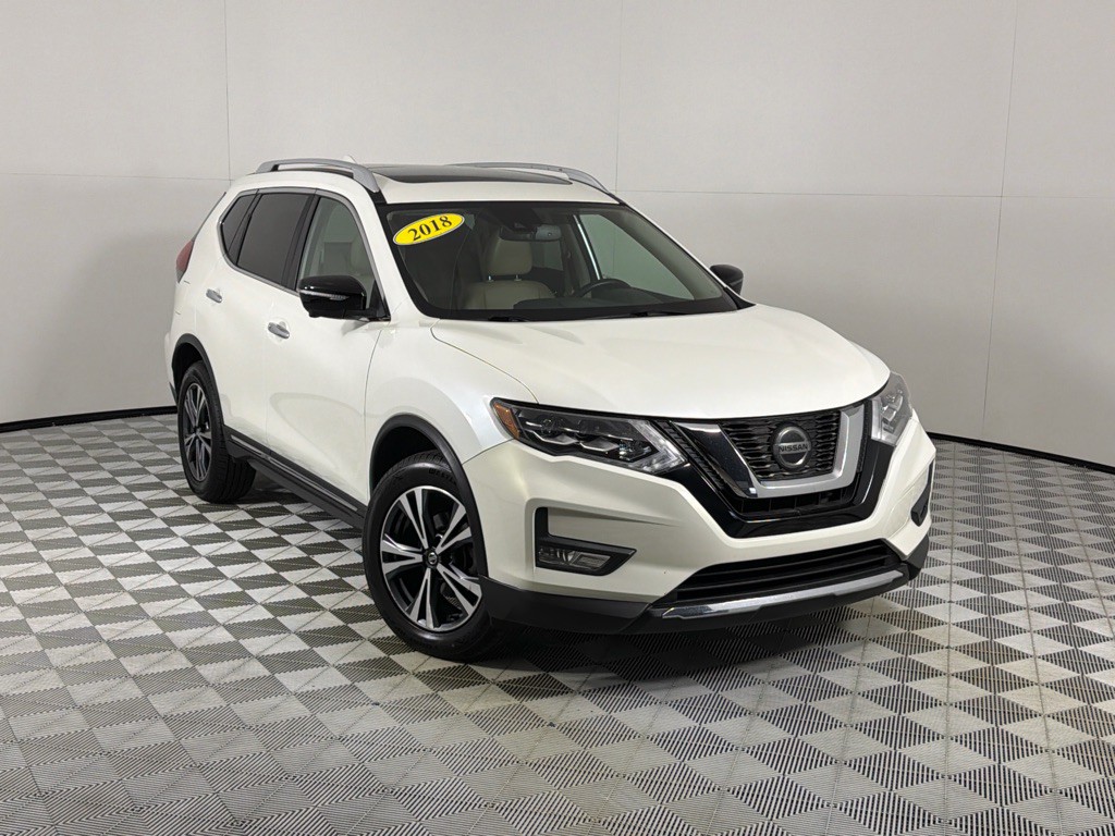 2018 Nissan Rogue Image 2
