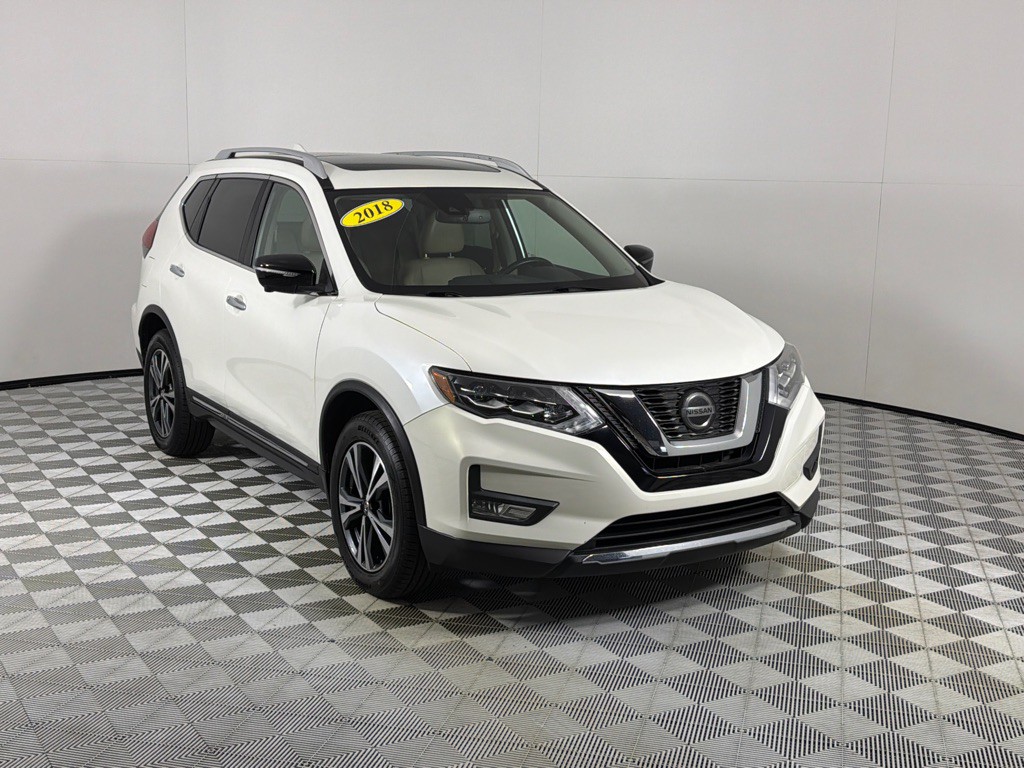 2018 Nissan Rogue Image 3