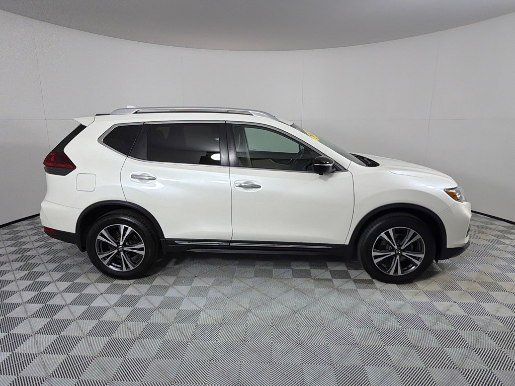 2018 Nissan Rogue Image 4