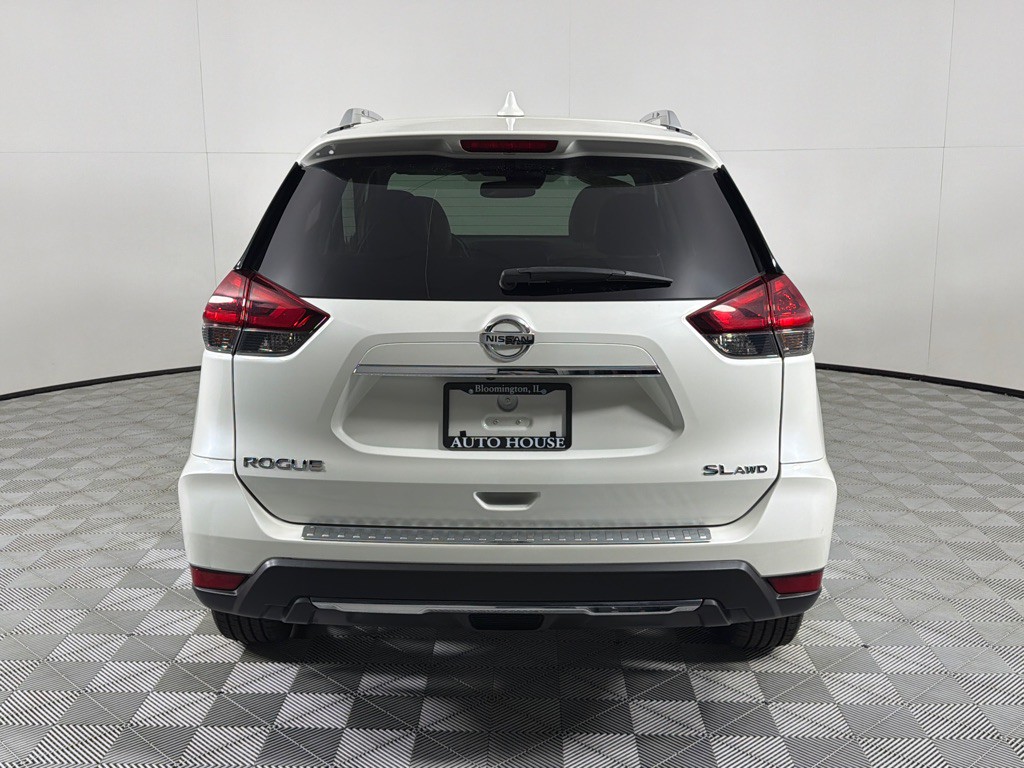 2018 Nissan Rogue Image 6