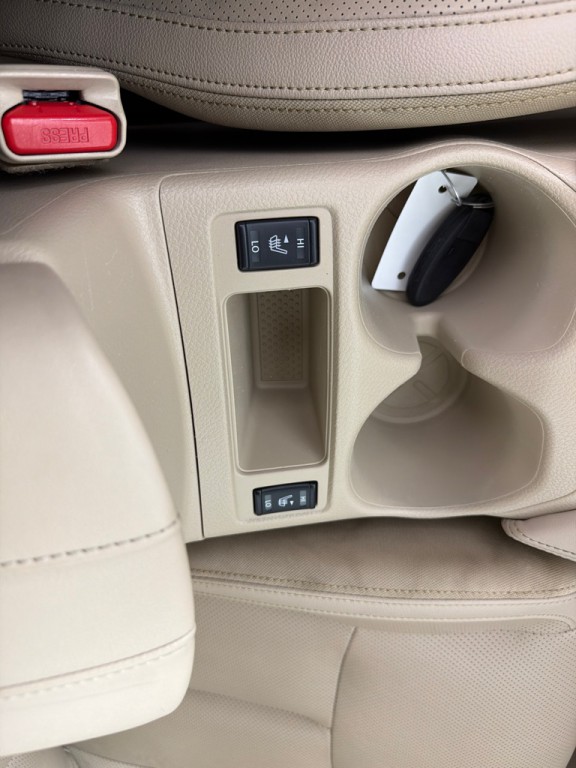 2018 Nissan Rogue Image 19