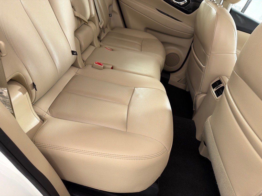 2018 Nissan Rogue Image 23