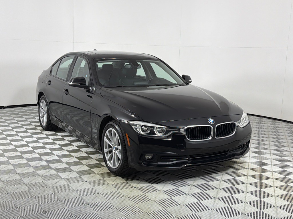 2018 BMW 3 Series Image 3