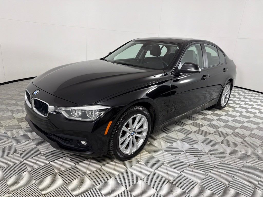 2018 BMW 3 Series Image 9