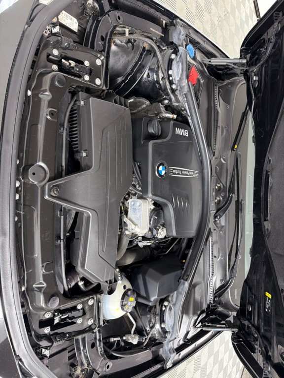 2018 BMW 3 Series Image 28