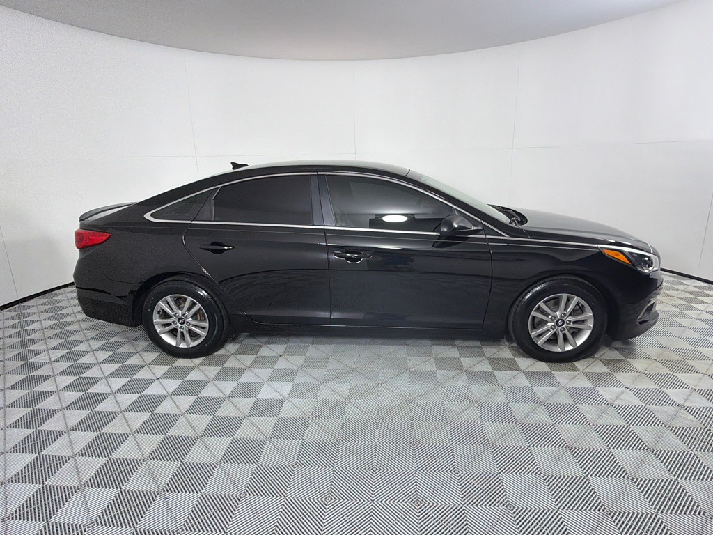 2015 Hyundai Sonata Image 4
